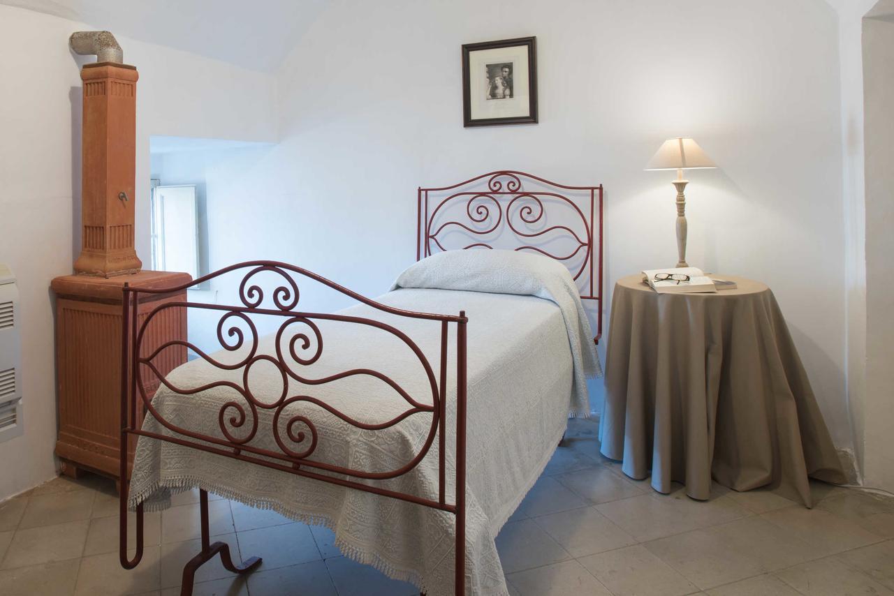 Castello Di Casamassella Bed & Breakfast Luaran gambar